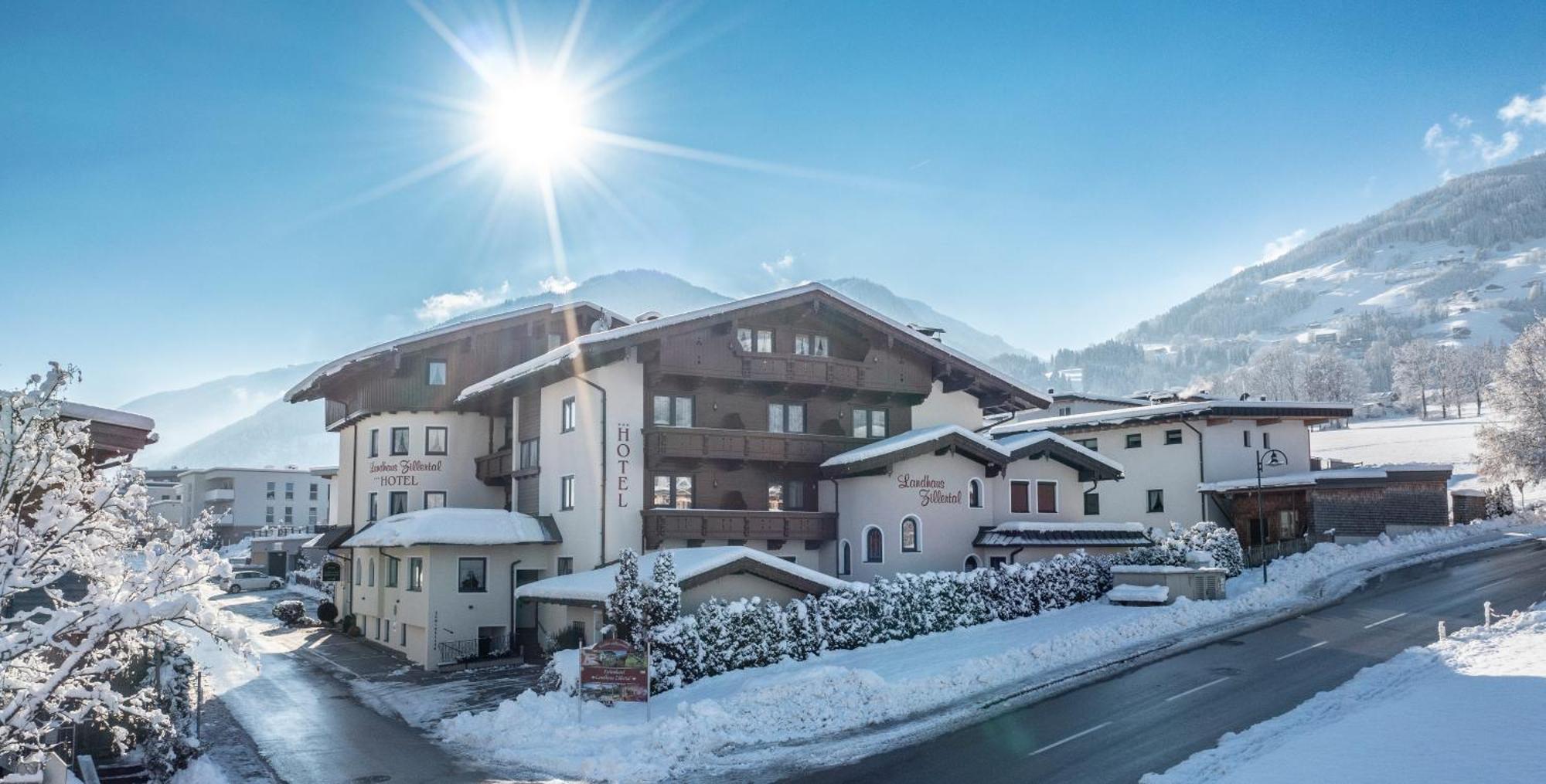 Hotel Landhaus Zillertal Fügen Exterior foto
